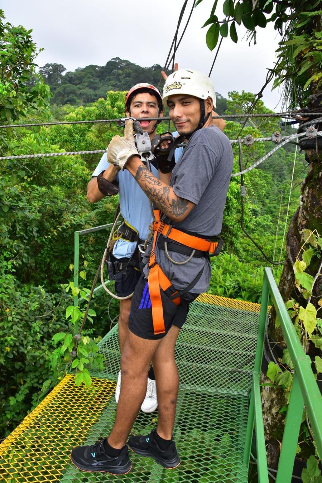 Arenal Paradise Lodge La Fortuna Bagian luar foto